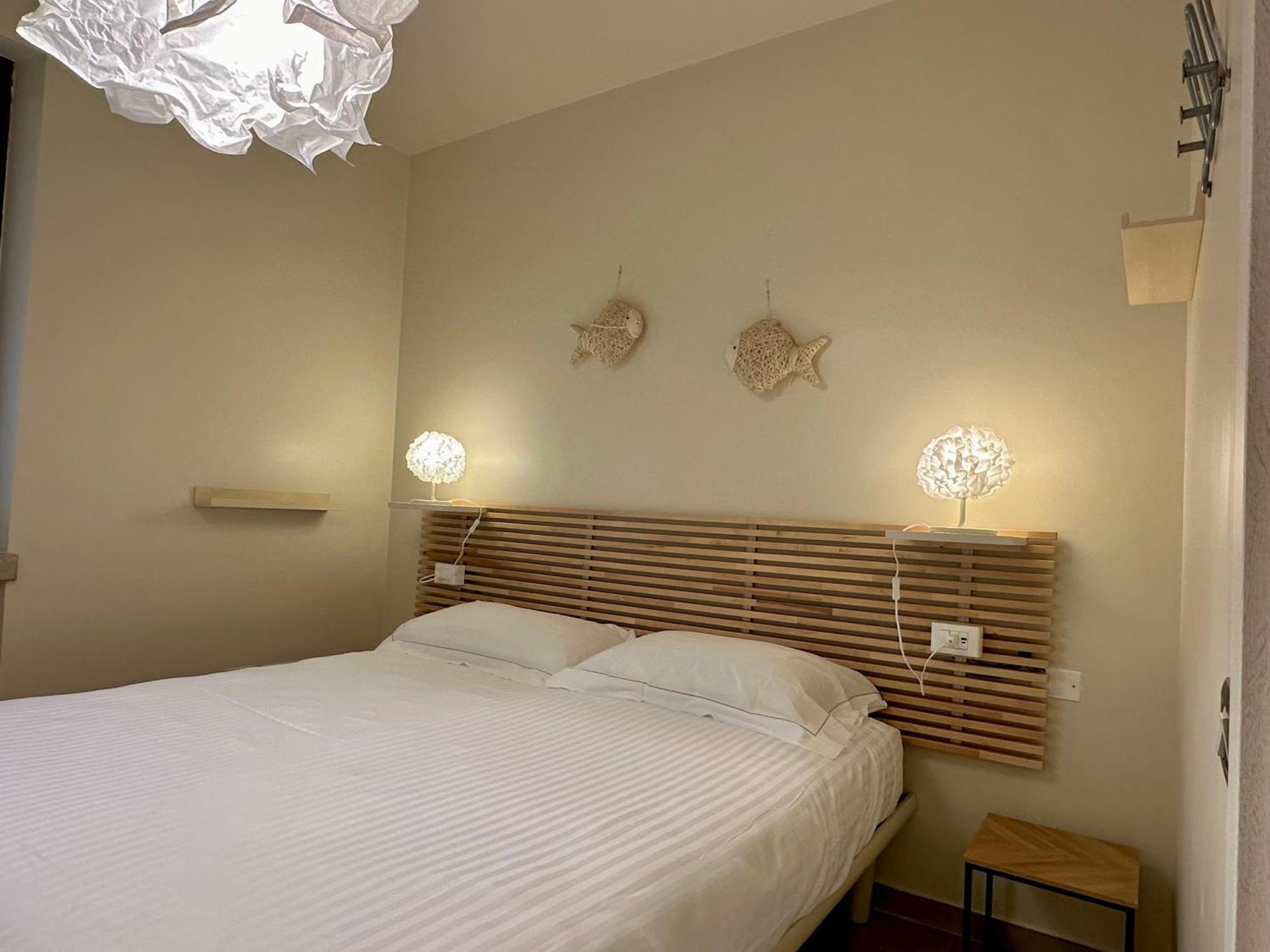 Lauri & Faggi Aparthotel Desenzano del Garda Exterior photo